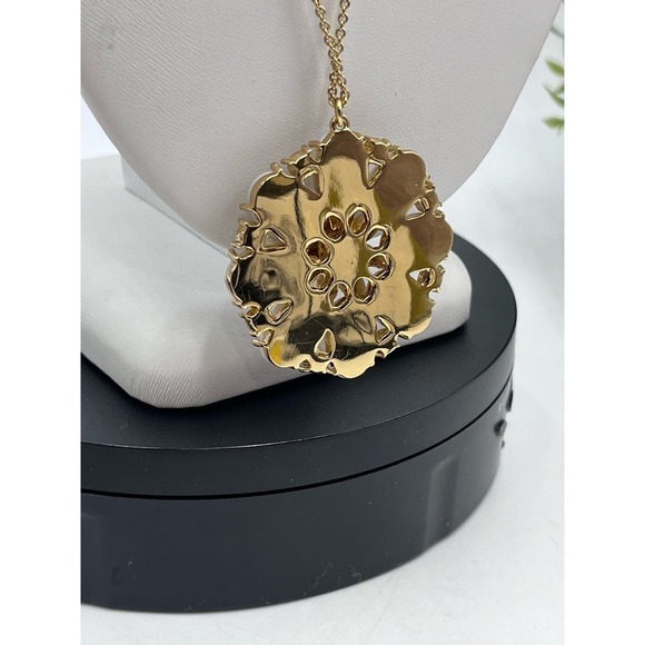 Kate Spade Bungalow Bouquet Cluster Mother Of Pearl Earrings Necklace Set - Picture 9 of 16